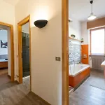 Parcheggio Privato - 5 Minuti Dal Di Apartamento Varese